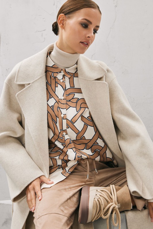 Bluse mit Hemdkragen in camel print - Milano Italy