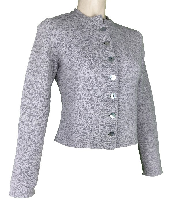 Astrifa - Strickjacke Pittenhart in silbergrau aus Merinowolle