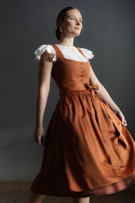 Alpenfee - Leinen Dirndl Alva Rost - 70 cm