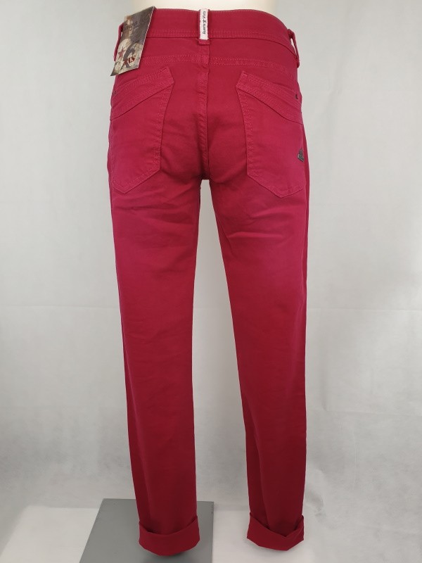 Hose "Malibu" raspberry wine in Colour Denim von Buena Vista