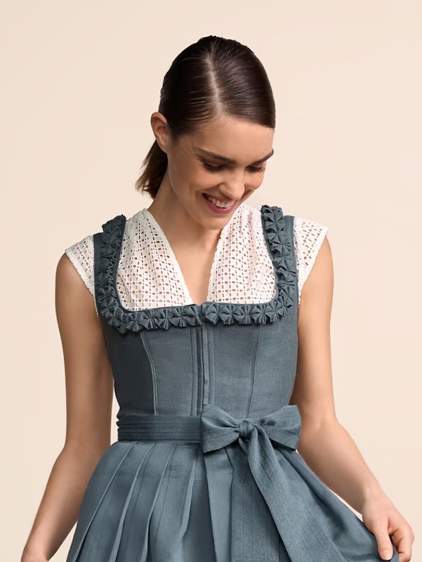 Krüger - Leinen Dirndl Solyana Blaugrau mit Froschgoscherl - 70 cm